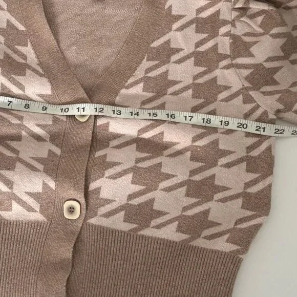Joie Cardigan Large Tan V Neck Houndstooth Puff Sleeve Old Money Preppy Academia - Picture 4 of 11